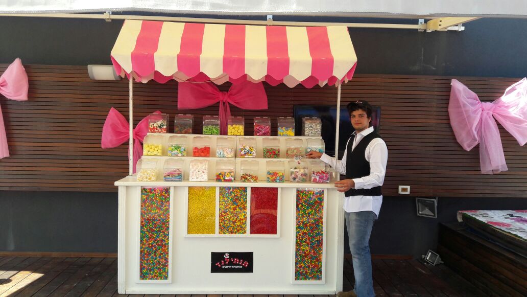 Read more about the article עגלת ממתקים מפוארת